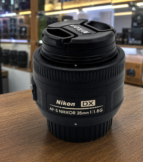 35MM NIKON LENS